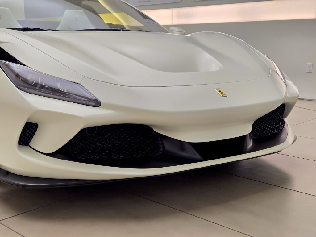 Used 2022 Ferrari F8 Tributo RWD image 4