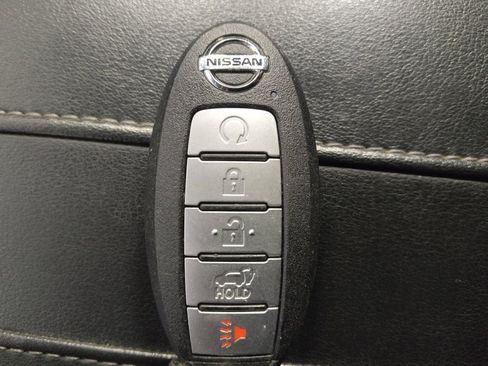 Used 2019 Nissan Rogue Sport SV w/ Technology Package FWD image 32