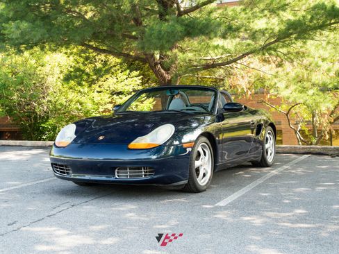 Used 1998 Porsche Boxster RWD image 4