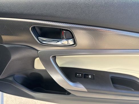 Used 2016 Honda Accord Touring image 32