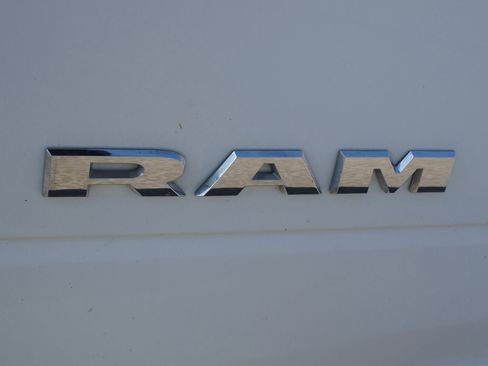 Used 2024 RAM 2500 Big Horn image 18