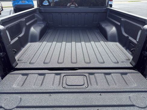 New 2025 Jeep Gladiator Sport image 21