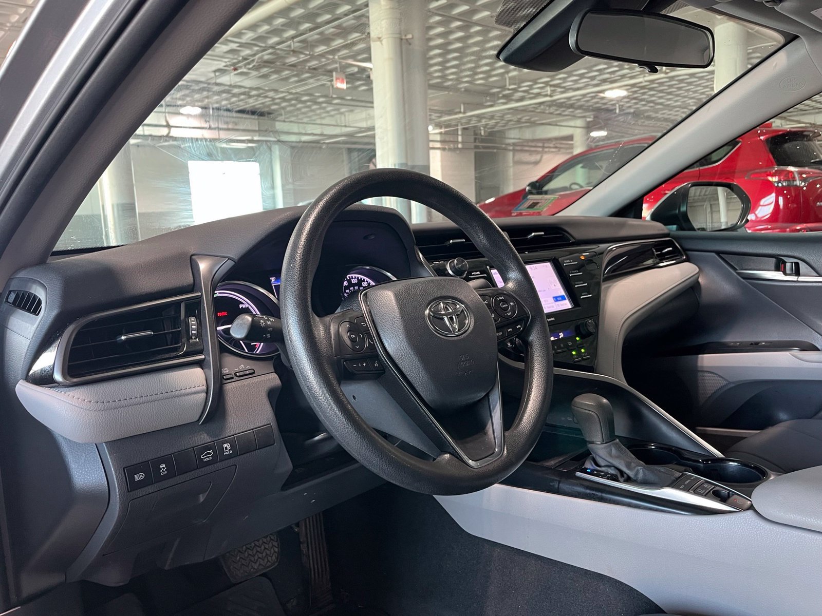 Used 2020 Toyota Camry LE FWD image 16