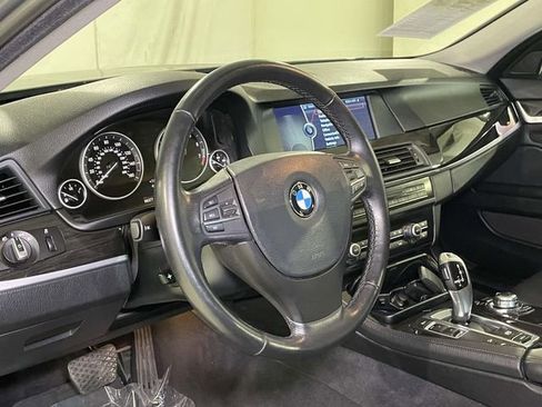 Used 2012 BMW 528i xDrive Sedan AWD/4WD image 4