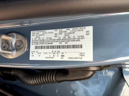 New 2026 Lincoln Corsair Premiere image 21