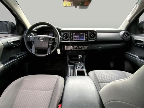 Used 2022 Toyota Tacoma SR w/ SR Convenience Package RWD image 14
