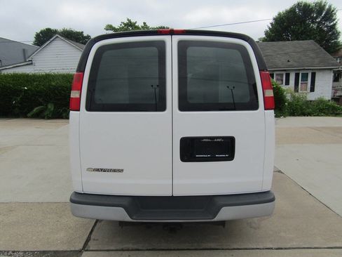Used 2011 Chevrolet Express 2500 w/ Cold Climate Package image 4