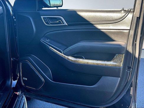 Used 2017 GMC Yukon Denali w/ Open Road Package image 24