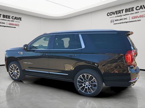 New 2026 GMC Yukon Denali w/ Sun & Power Step Package image 6