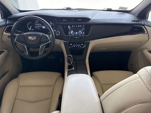 Used 2019 Cadillac XT5 Premium Luxury image 11