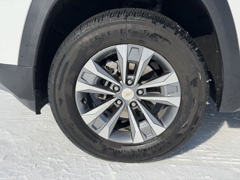 Used 2025 Chevrolet Equinox LT image 5