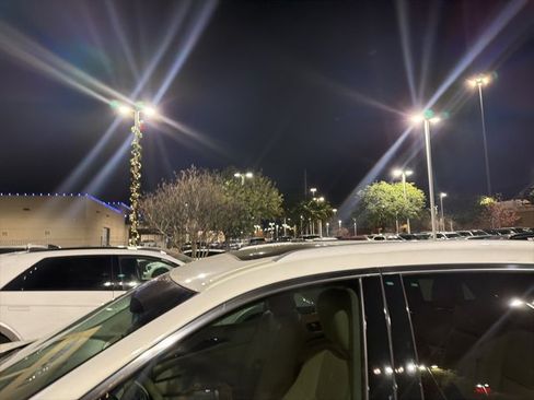 Used 2013 INFINITI JX35 AWD w/ Premium Pkg image 2