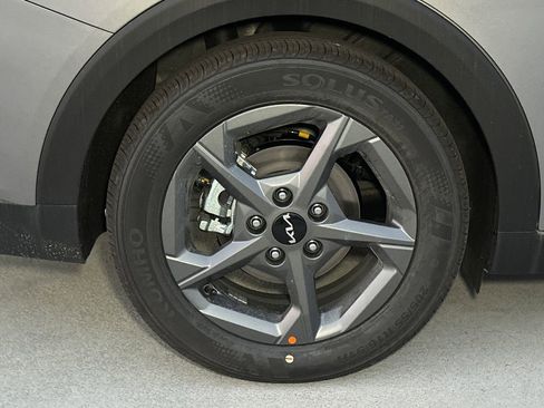 New 2025 Kia K4 LXS image 6