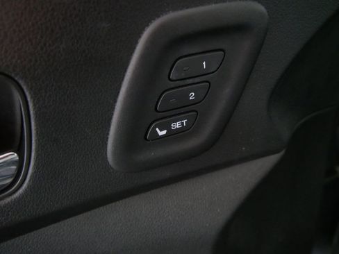 Used 2016 Honda CR-V Touring image 17