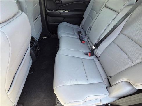 Used 2023 Honda Passport EX-L image 17