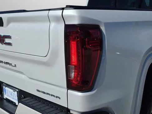 Used 2020 GMC Sierra 1500 Denali w/ Denali Ultimate Package image 7