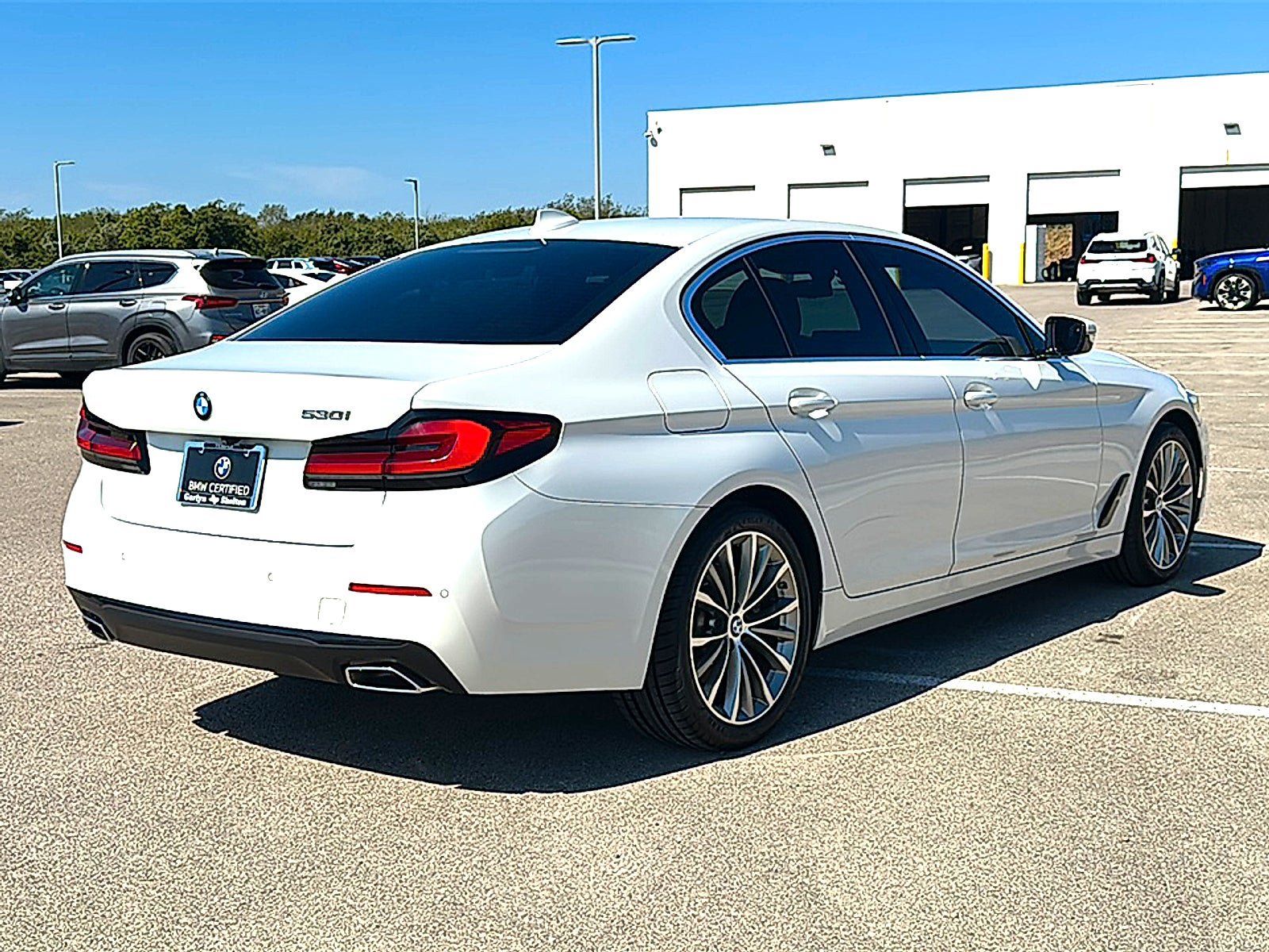 Used 2023 BMW 530i w/ Premium Package RWD image 8