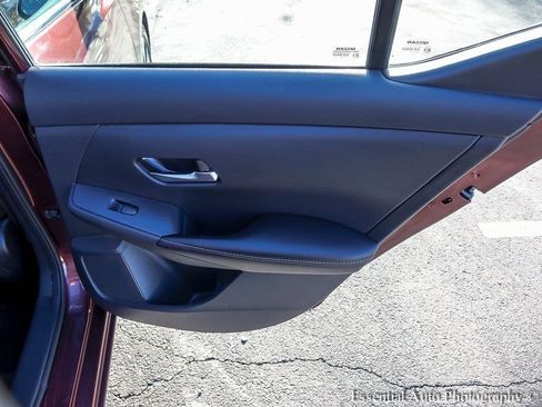 Used 2022 Nissan Sentra SV image 22