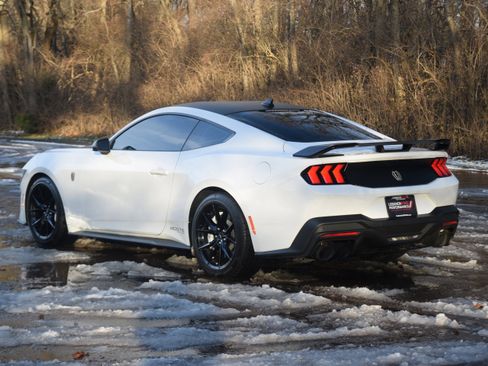 Used 2024 Ford Mustang Dark Horse image 22