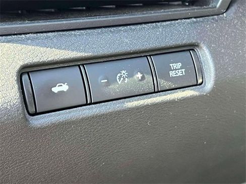 Used 2023 Nissan Altima 2.5 SR image 21