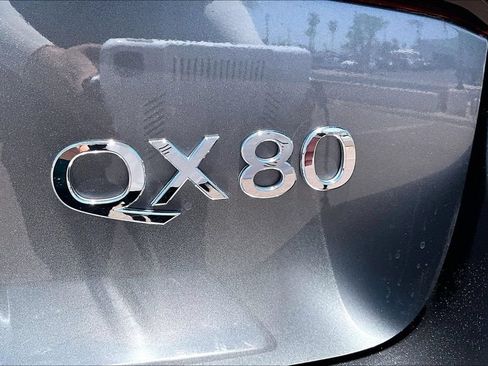 Used 2019 INFINITI QX80 Luxe w/ Proassist Package AWD/4WD image 8