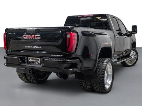 Used 2024 GMC Sierra 3500 Denali w/ Denali Reserve Package AWD/4WD image 6