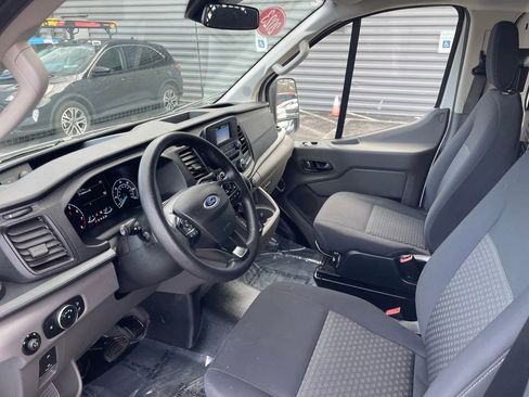 Used 2023 Ford Transit 250 Low Roof AWD w/ Exterior Upgrade Package image 10