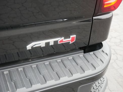 Used 2024 GMC Sierra 1500 AT4 AWD/4WD image 10