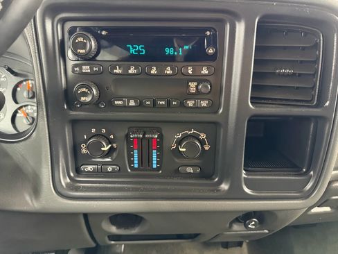 Used 2006 Chevrolet Silverado 1500 LT image 14