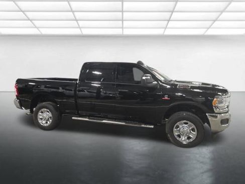 Used 2024 RAM 2500 Tradesman w/ Chrome Appearance Group image 3