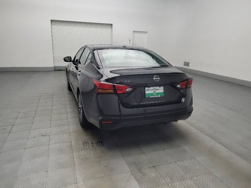 Used 2024 Nissan Altima 2.5 SV image 5