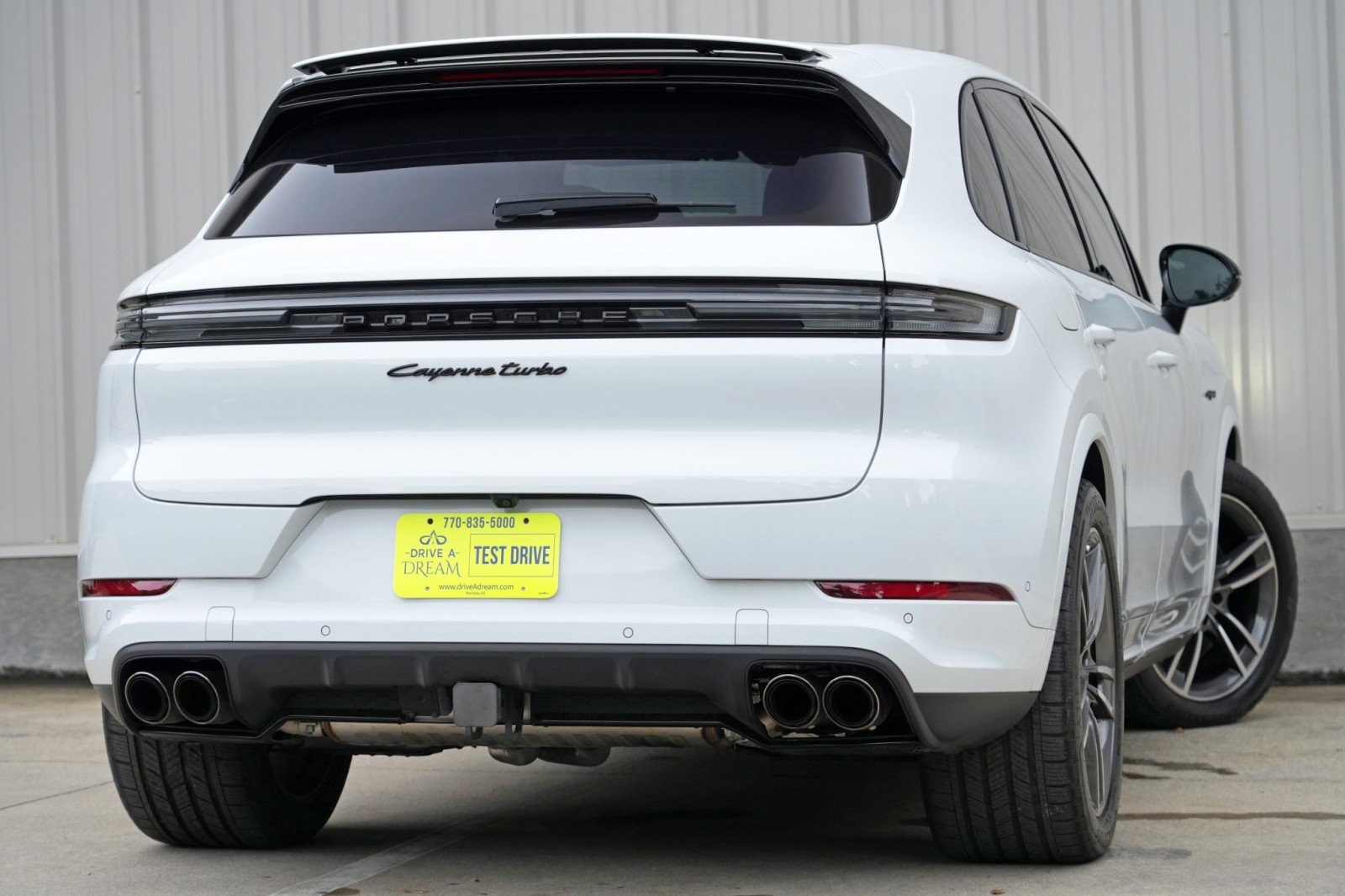 Used 2024 Porsche Cayenne Turbo AWD/4WD image 5