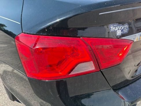 Used 2014 Chevrolet Impala LT FWD image 7