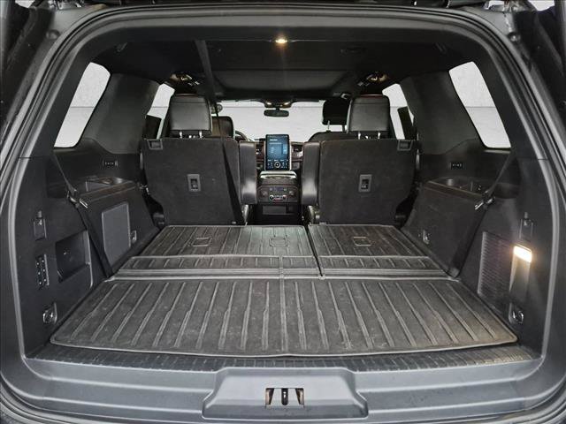 Used 2022 Ford Expedition Platinum AWD/4WD image 6