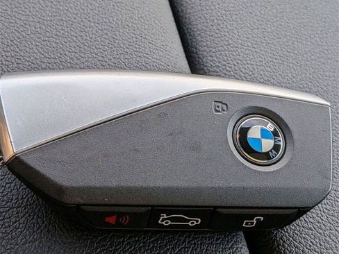 Used 2025 BMW iX xDrive50 image 30