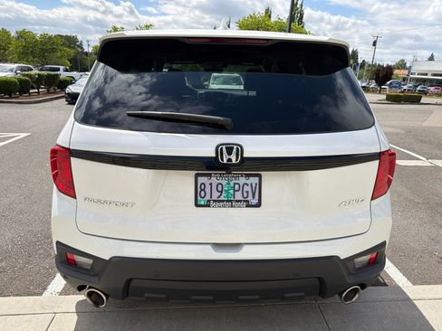 Used 2024 Honda Passport EX-L image 5
