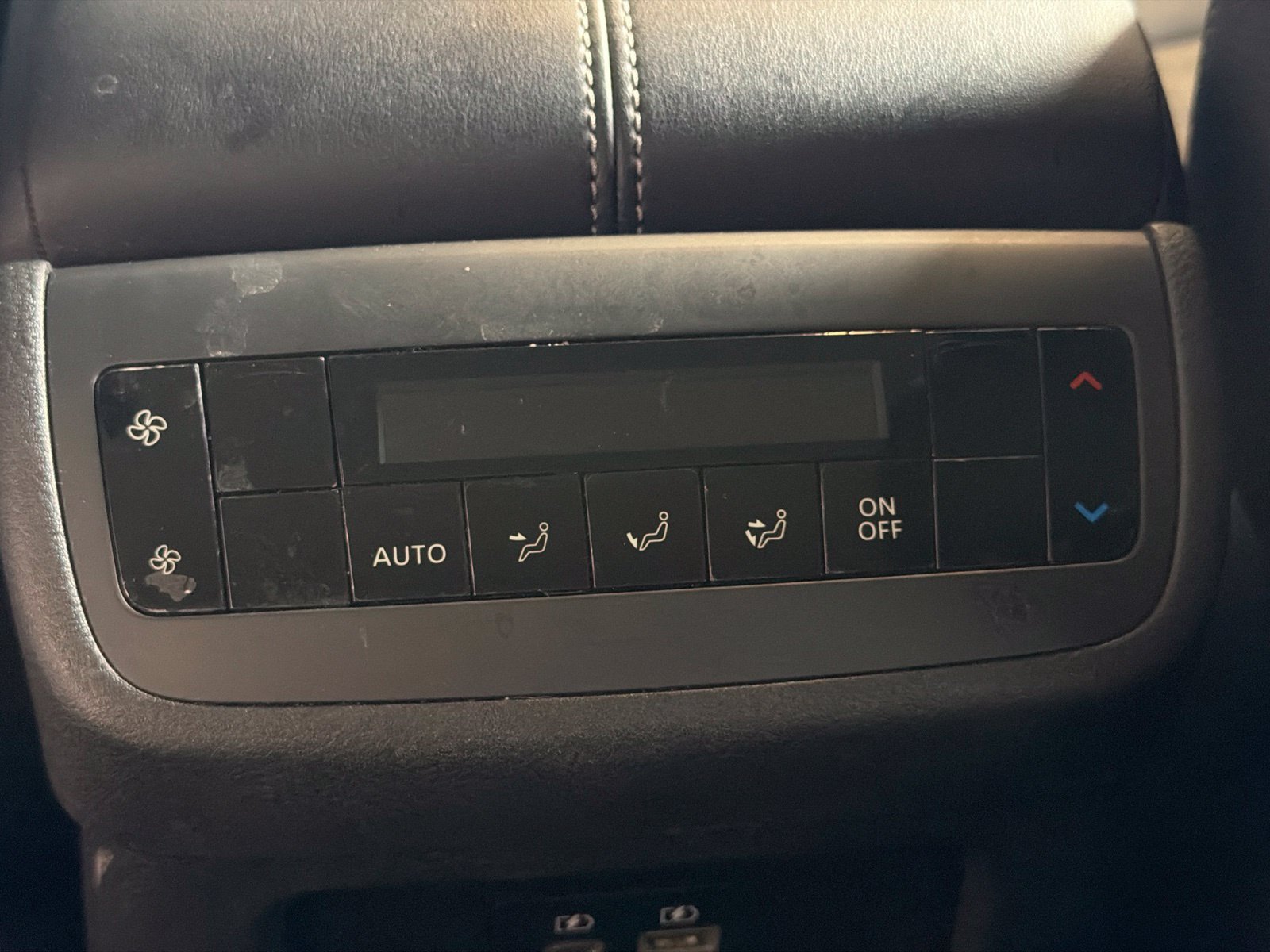 Used 2025 Nissan Pathfinder SV AWD/4WD image 15