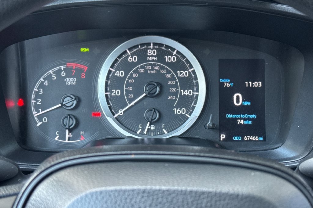 Used 2021 Toyota Corolla LE w/ LE Convenience Package FWD image 22
