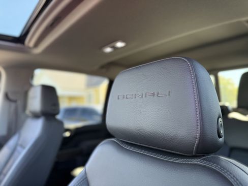 Used 2022 GMC Sierra 2500 Denali image 30