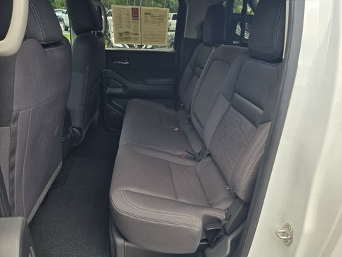 Certified 2024 Nissan Frontier SV w/ Hardbody Edition AWD/4WD image 14