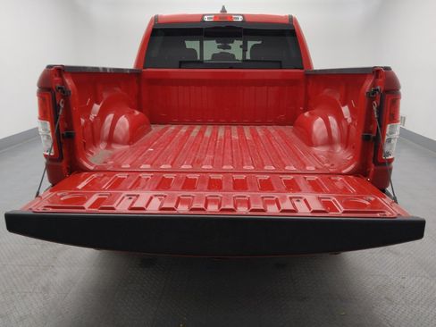 Used 2019 RAM 1500 Big Horn AWD/4WD image 29
