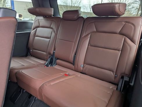 New 2026 Lincoln Navigator Reserve AWD/4WD image 13
