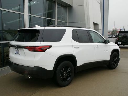 Used 2022 Chevrolet Traverse LS w/ Midnight/Sport Edition image 3