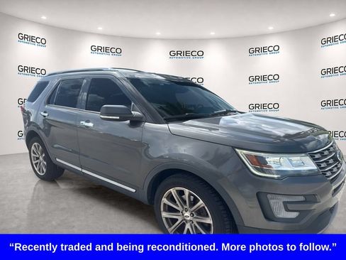 Used 2017 Ford Explorer Limited FWD image 1