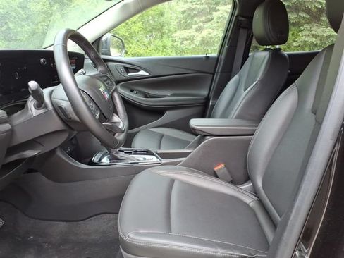 Used 2024 Buick Encore GX Sport Touring FWD image 12