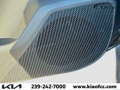 New 2025 Kia K4 LXS image 22