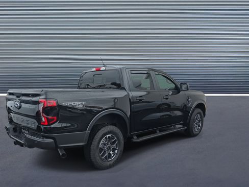 Used 2024 Ford Ranger XLT w/ Trailer Tow Package image 3