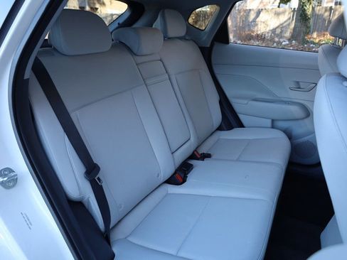 Used 2025 Hyundai Kona SEL image 21