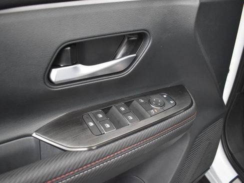 New 2026 Nissan Kicks SR w/ Illumination Package FWD image 27