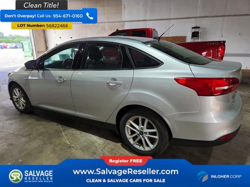 Used 2016 Ford Focus SE FWD image 3